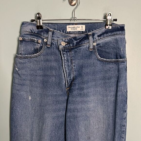 Abercrombie The 90s Straight Ultra High Rise LONG - Picture 3 of 9